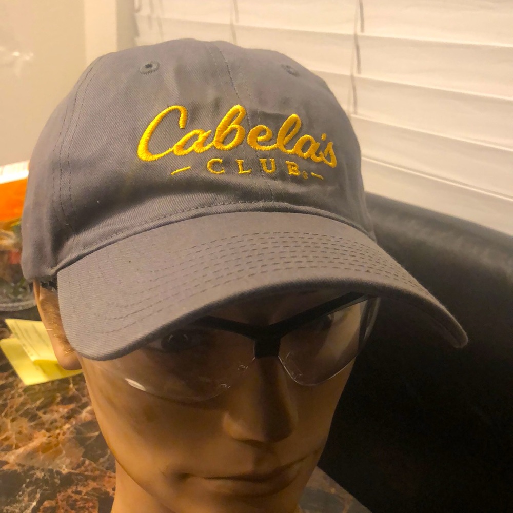 Cabela’s Men’s Gray Gold Baseball Cap Mesh Back OC Sports OSFM Snapback Hat